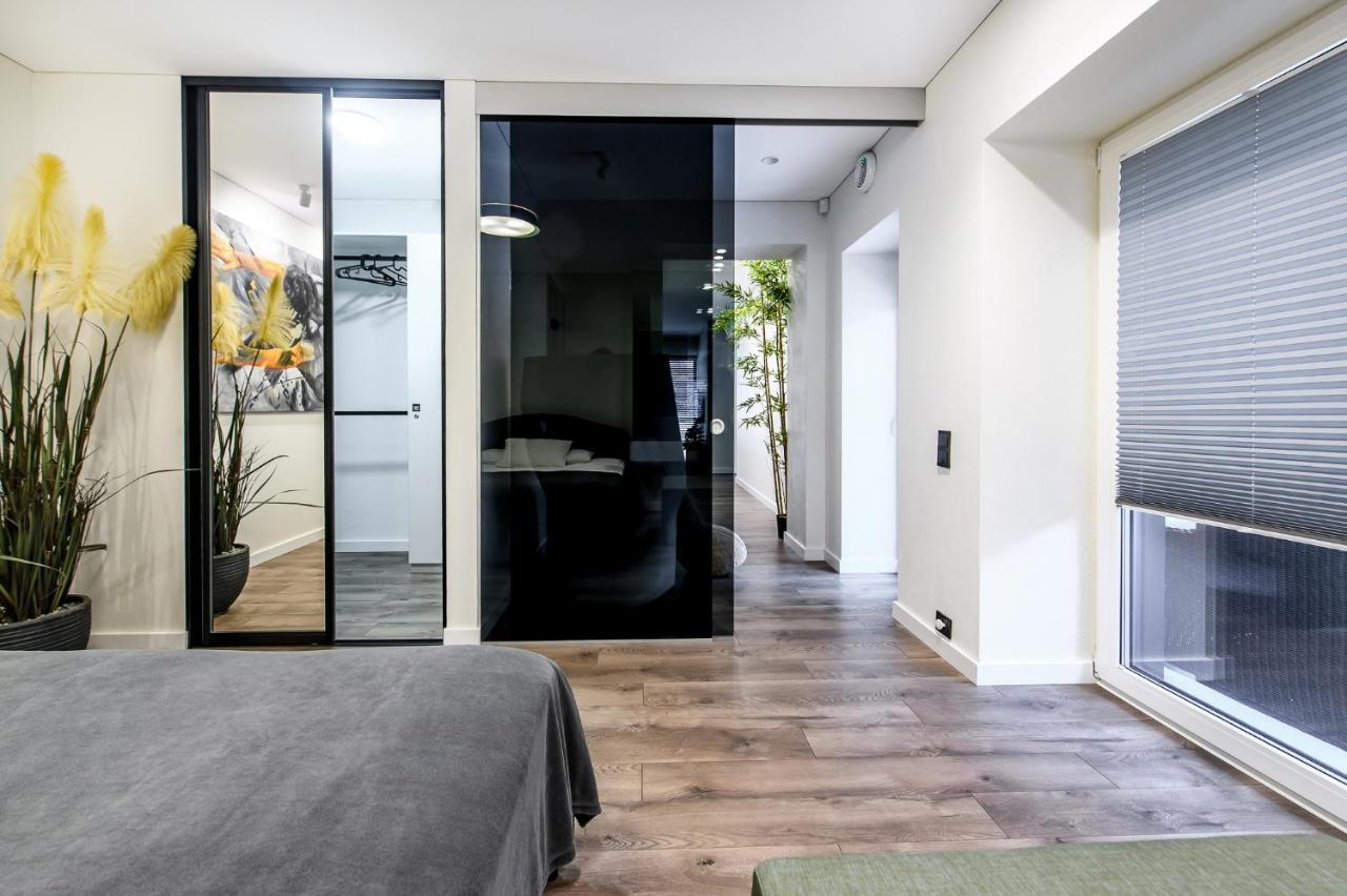 Botanical Garden Loft Appartement Kaunas Buitenkant foto