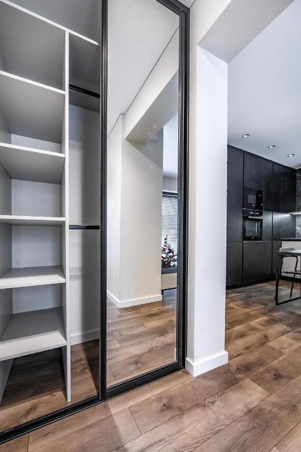 Botanical Garden Loft Appartement Kaunas Buitenkant foto